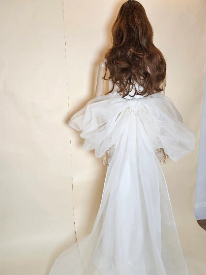 Organza bow, Bridal cape butterfly shaped, wedding cape, elegant bridal cape, bridal accessories, shawl, wedding dress train